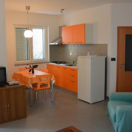 Apartments Residence L'Ulivo Ровинь Экстерьер фото