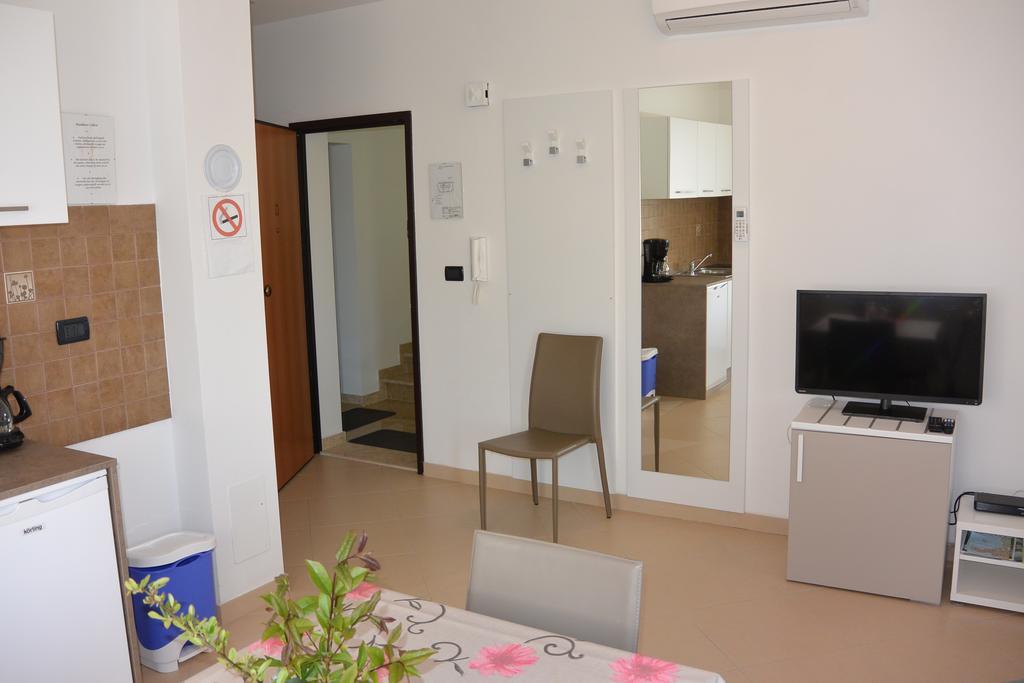 Apartments Residence L'Ulivo Ровинь Экстерьер фото