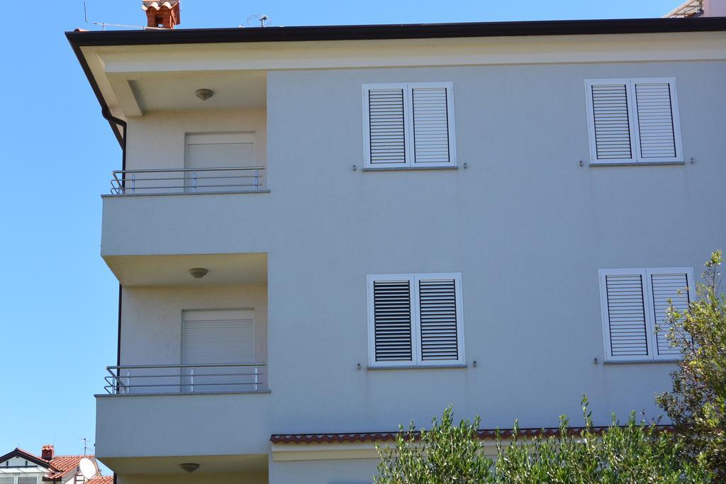 Apartments Residence L'Ulivo Ровинь Экстерьер фото