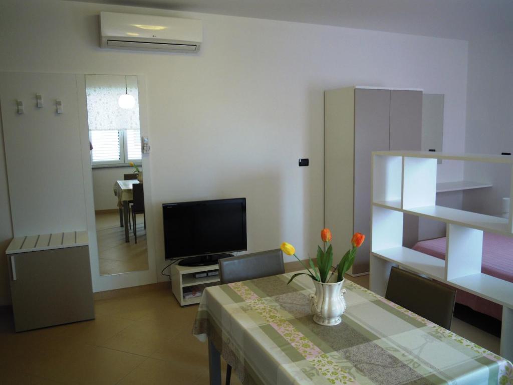Apartments Residence L'Ulivo Ровинь Экстерьер фото